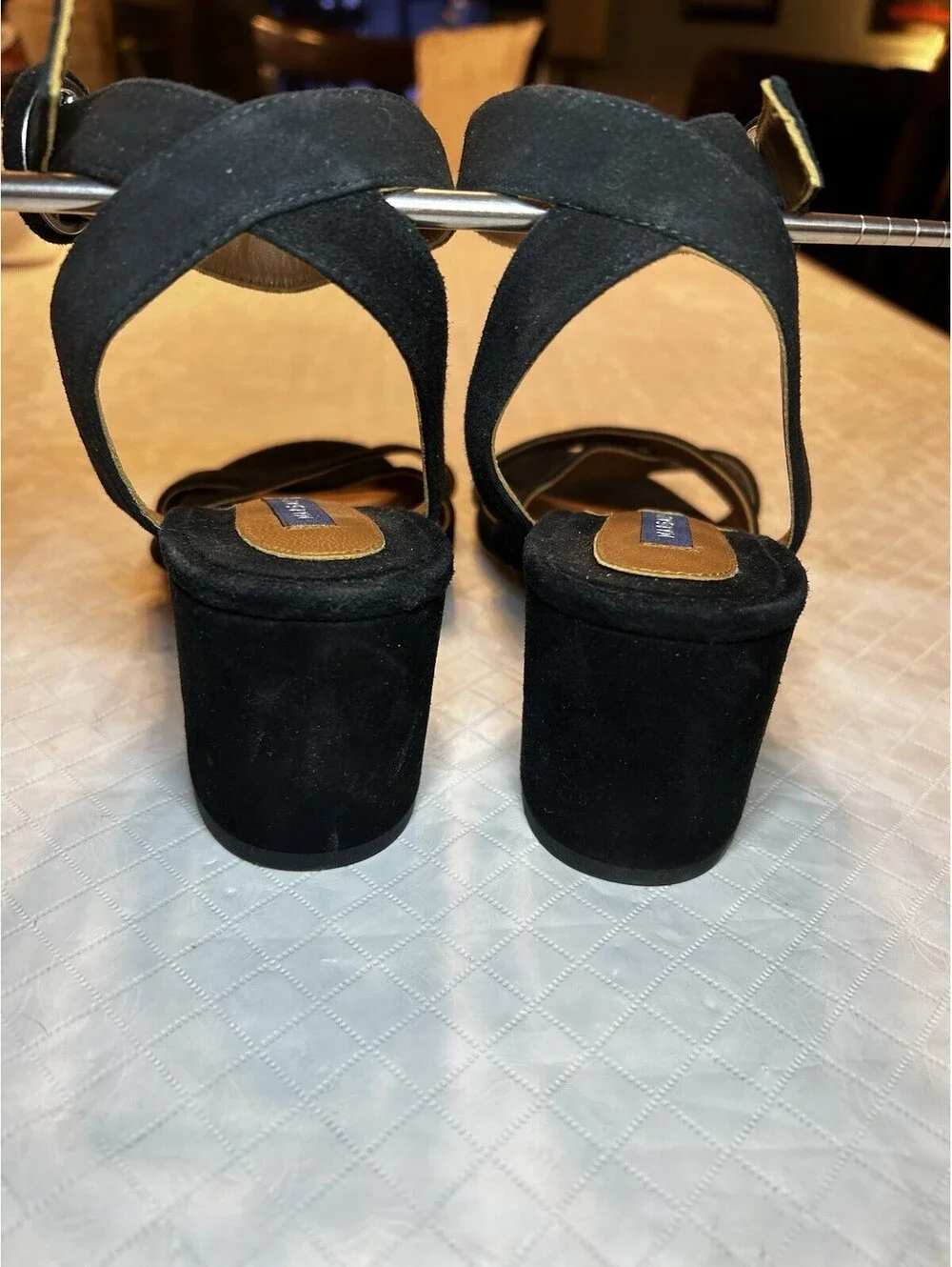 Margaux NY The City Sandal Black Suede Block Heel Crisscross Strappy Sz 38.5/8 M